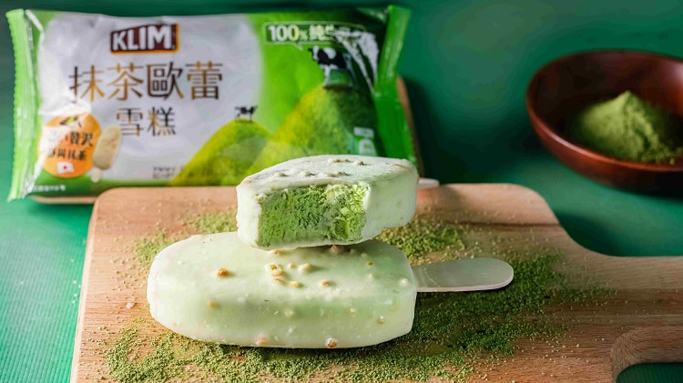 「克寧抹茶歐蕾雪糕」採用日本靜岡抹茶與100%純生乳,內餡保留牛奶濃郁香醇的天然乳香!