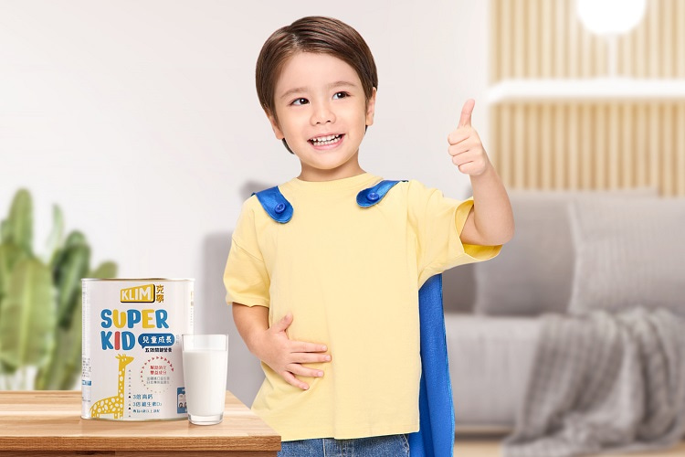 富含三倍高鈣與維生素D!專為4歲以上孩童設計的「克寧Super Kid 兒童成長奶粉」,是孩子邁向健康成長高峰的最佳夥伴。