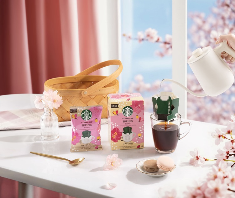 迎接櫻花季!「星巴克® Origami™手沖每日精選春季綜合濾掛咖啡」絕美回歸。