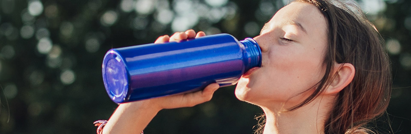 healthy-hydration-kids-closeup-banner